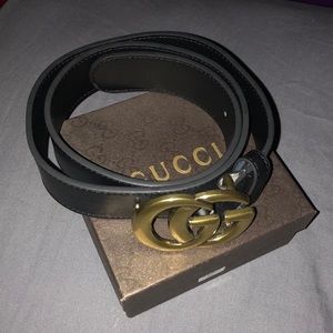 Women’s gucci belt
